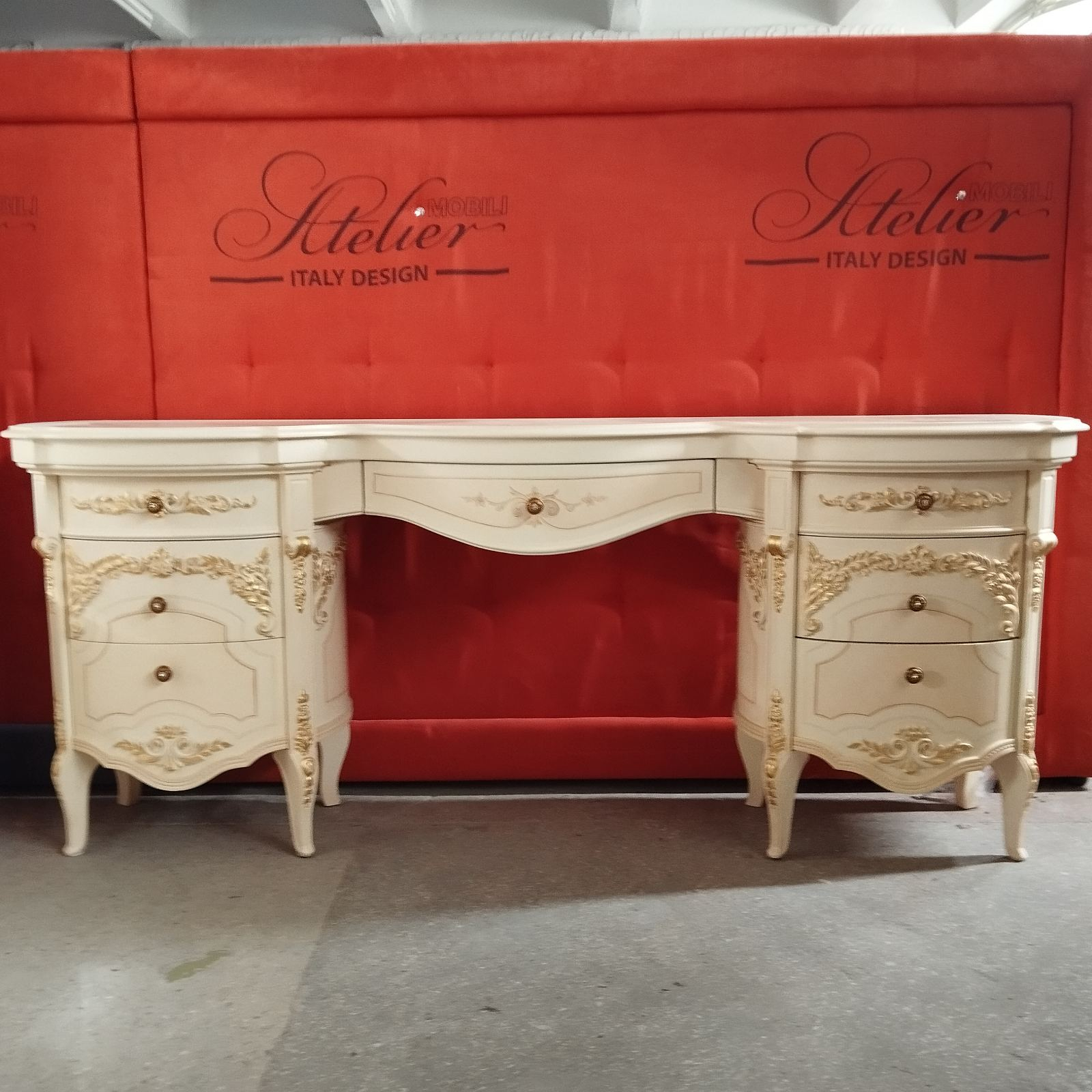 Туалетный столик Reggenza Luxury