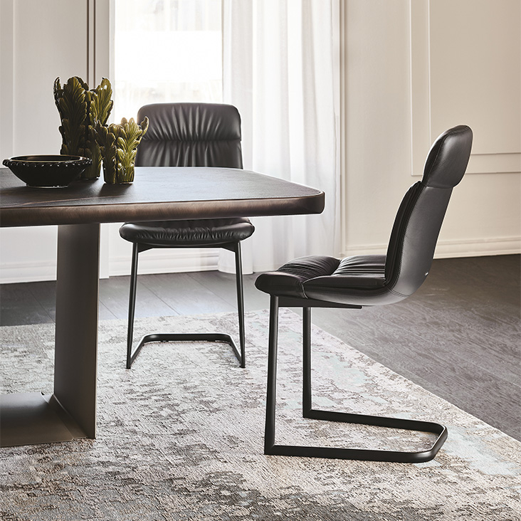 Стул Kelly Cantilever